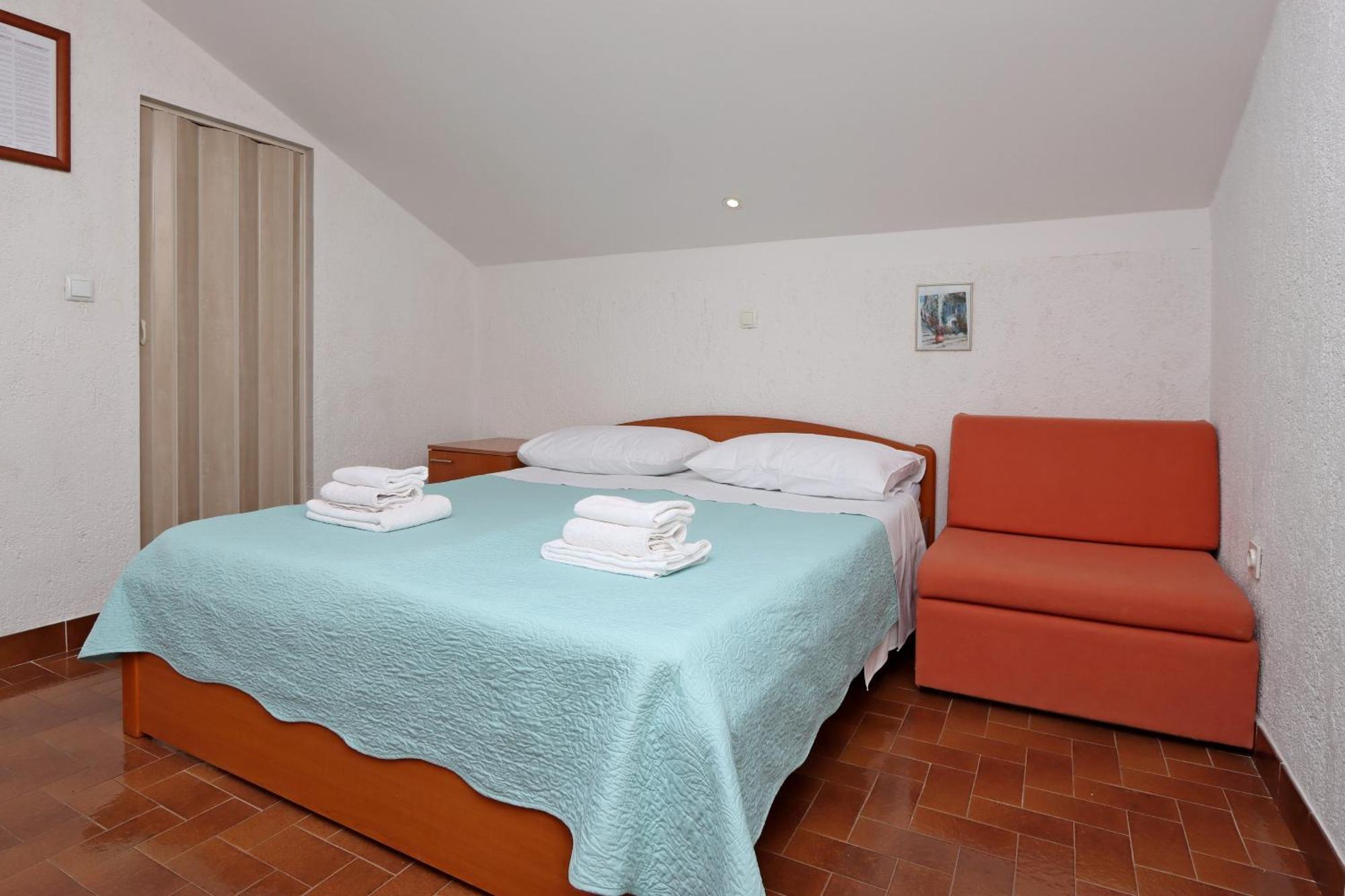 Apartments With A Parking Space Kornic, Krk - 415 Εξωτερικό φωτογραφία